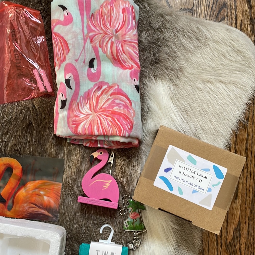 🦩🦩🦩 flamingo 🦩🦩🦩 lover's present bundle NWT worth at least $100 - Picture 4 of 5